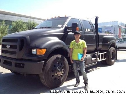 洪剑涛20岁帅气儿子曝光